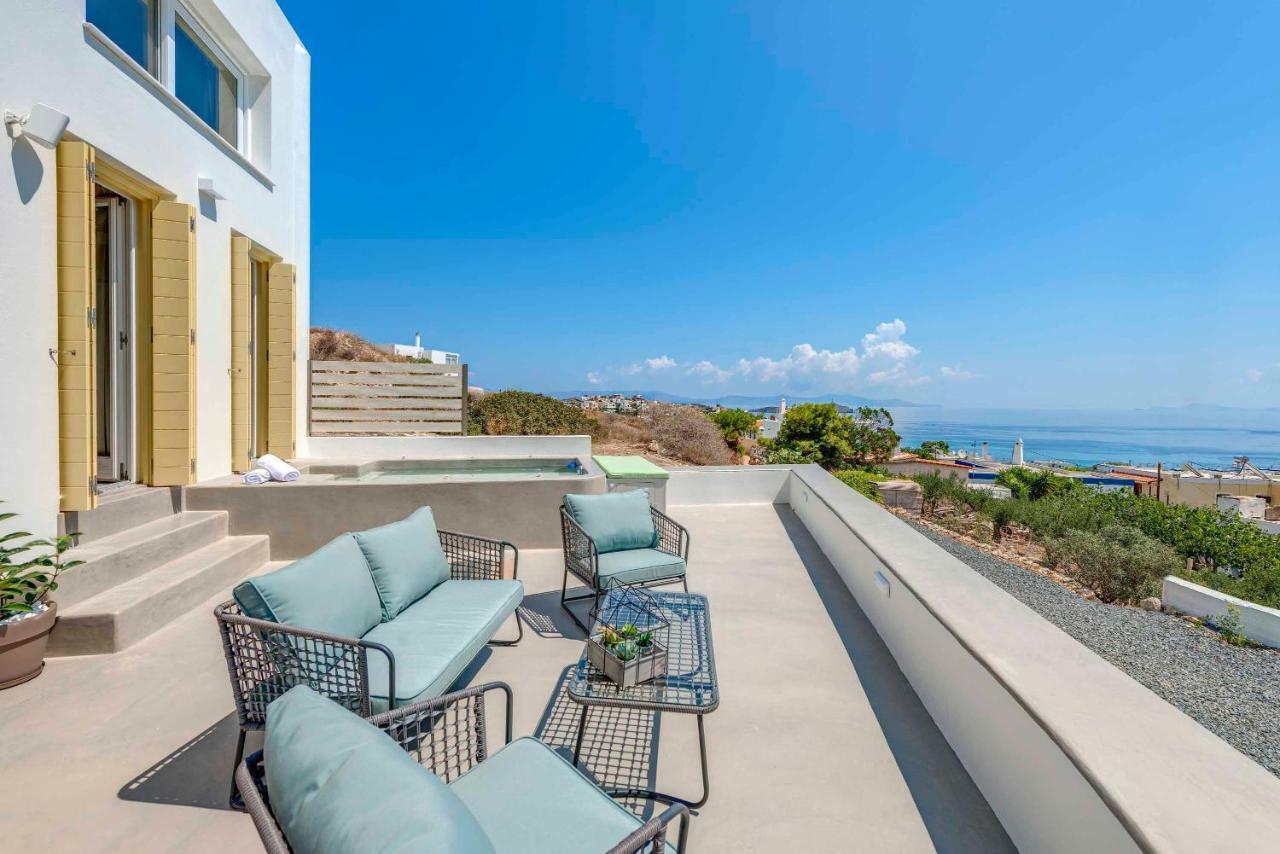 Villa Alba In Syros With Private Jacuzzi アゾリムノス エクステリア 写真
